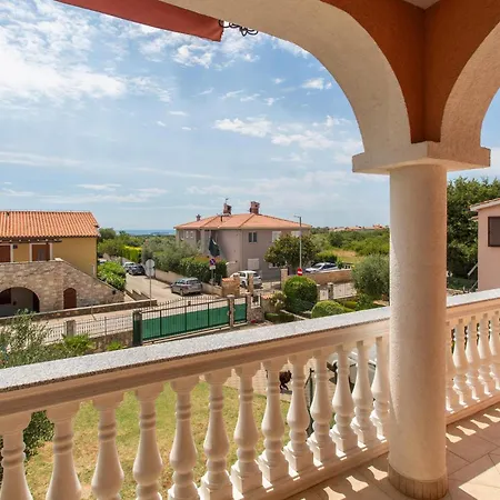 Four-bedroom With Sea View In *