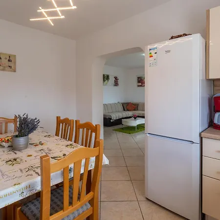 Four-bedroom With Sea View In Vodnjan